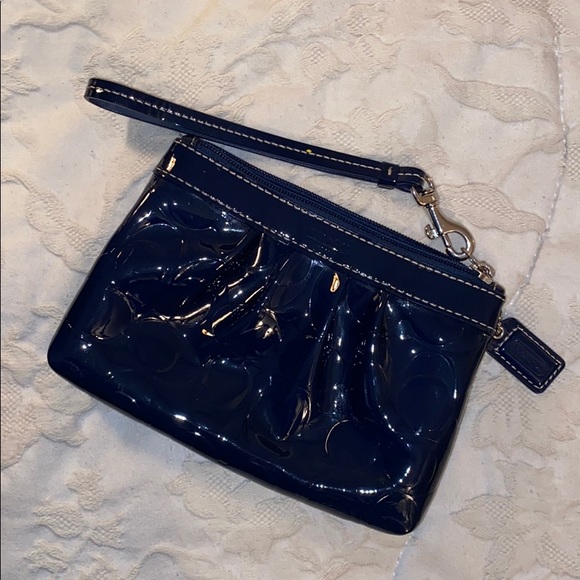 Wristlet - Picture 6 of 6